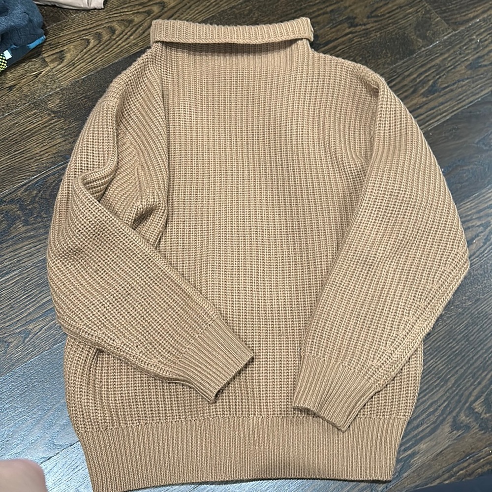 Aritzia - Wilfred - size small - sweater